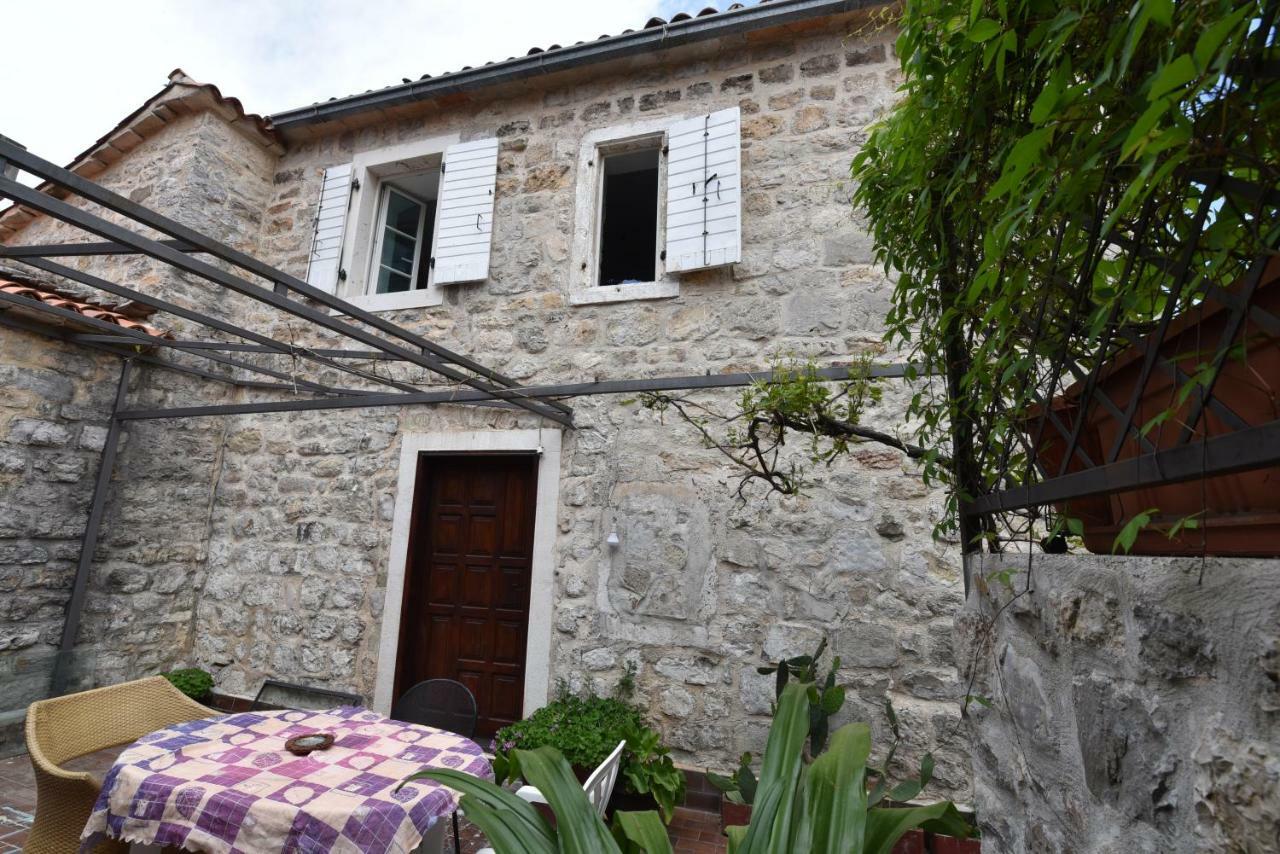 Hostel Michel Budva Eksteriør billede