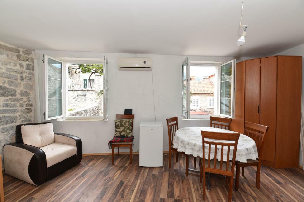 Hostel Michel Budva Eksteriør billede
