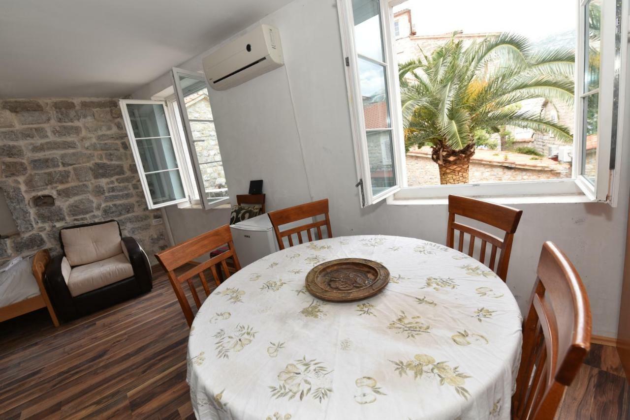 Hostel Michel Budva Eksteriør billede