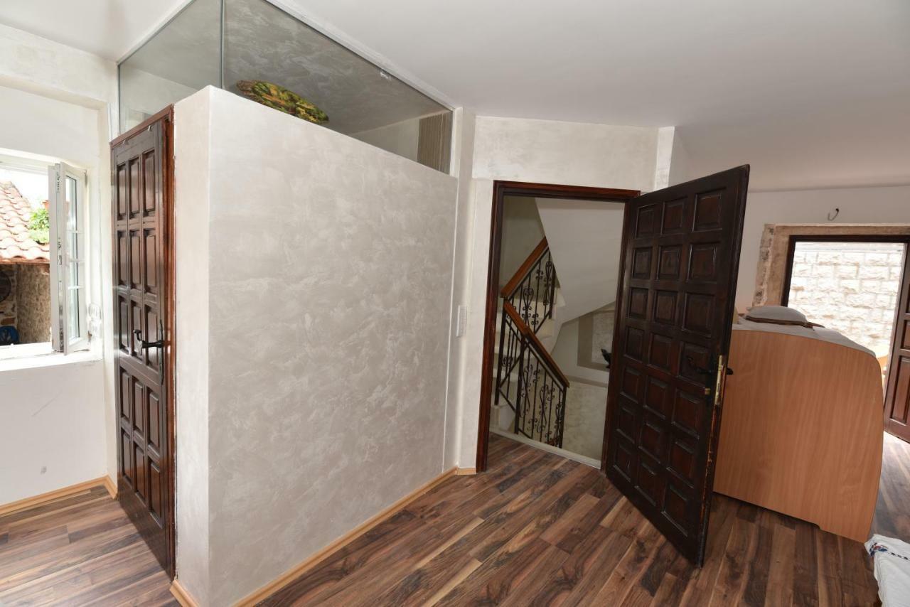 Hostel Michel Budva Eksteriør billede