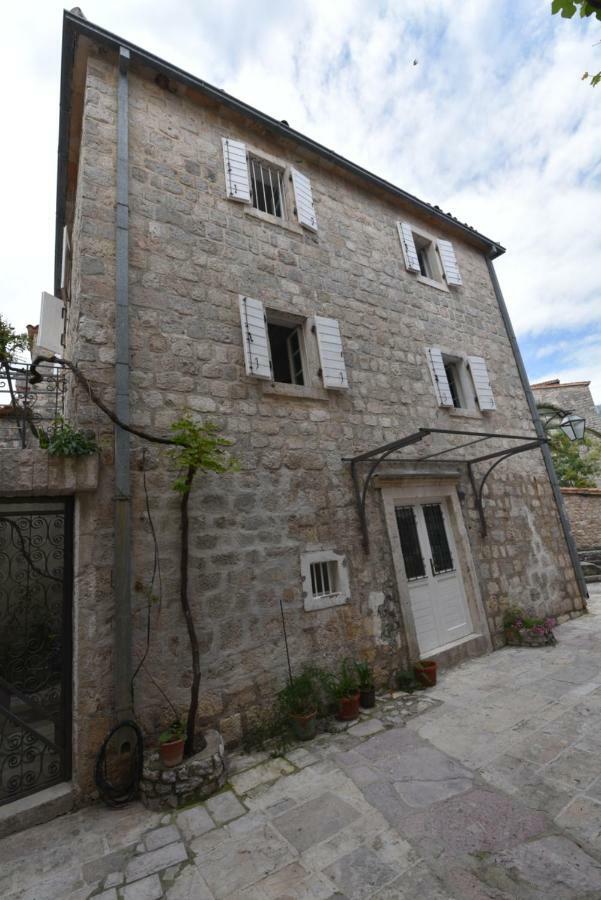 Hostel Michel Budva Eksteriør billede