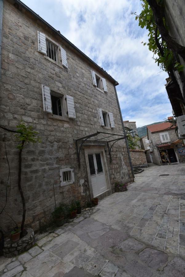 Hostel Michel Budva Eksteriør billede