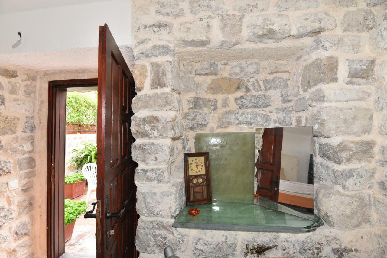 Hostel Michel Budva Eksteriør billede